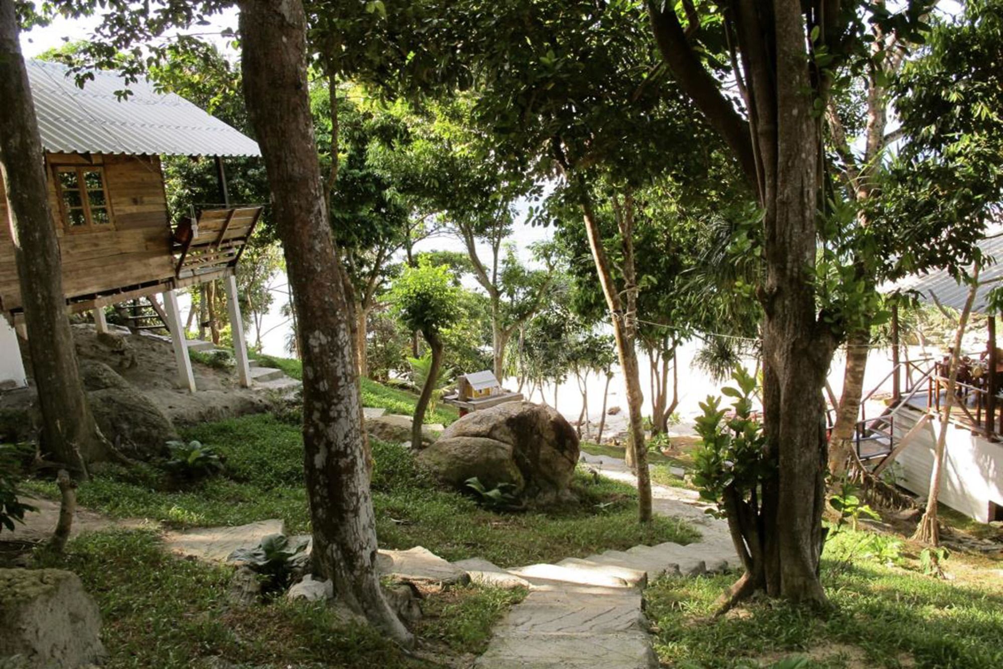 Pitiusas Beach Resort Koh Lipe Exterior photo